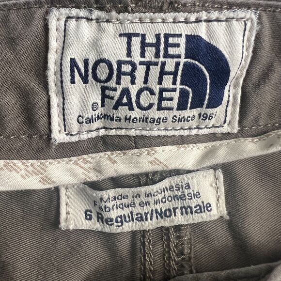 The North Face Women's Cargo Shorts Taupe Brown Size 6 Regular - Picture 3 of 11